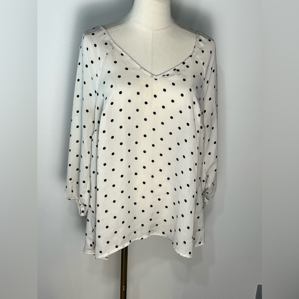 Torrid Polka Dot V-Neck Sheer 3/4 Sleeves Off White Pullover Blouse Plus Size 00